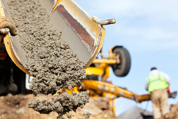 Best Driveway Concrete Repair  in Weatherby Lake, MO
